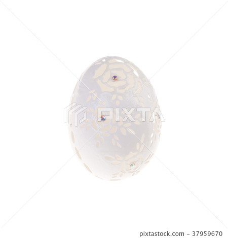 Easter hen's egg with carving. Easter hen's egg with carving. 37959670