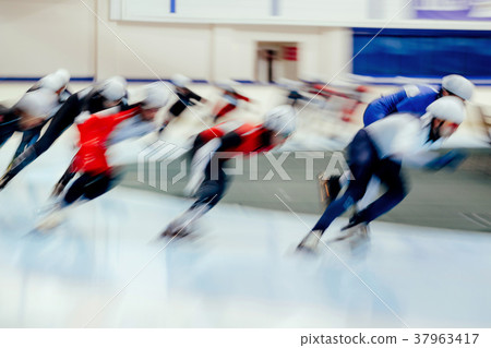 mass start men athletes ice skaters 37963417