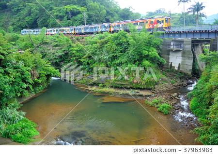 Lingjiao, Taiwan, New Taipei City, Chinese Taipei, Pingxi District, train, railway, valley, refreshing 37963983