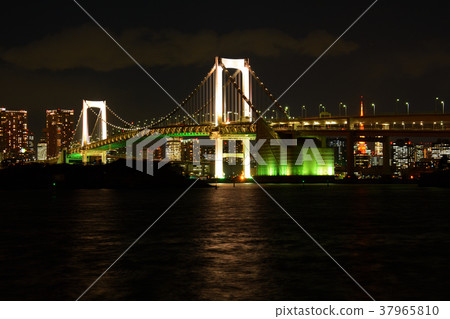 彩虹橋夜視圖 37965810