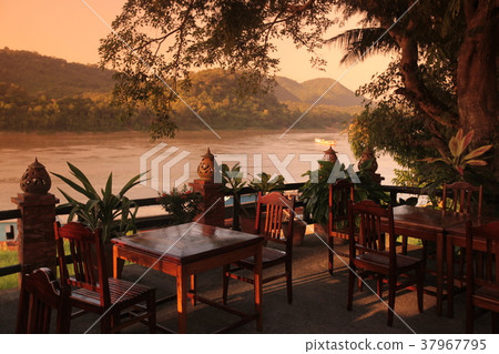 ASIA SOUTHEASTASIA LAOS LUANG PRABANG 37967795