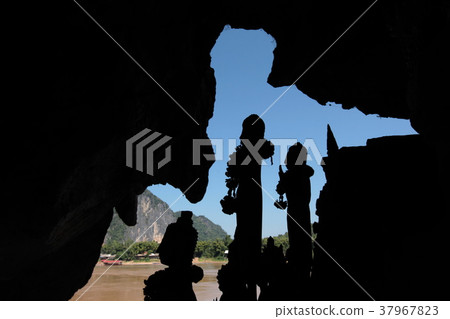 ASIA SOUTHEASTASIA LAOS LUANG PRABANG ASIA SOUTHEASTASIA LAOS LUANG PRABANG 37967823