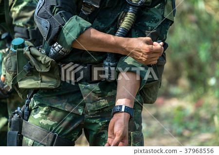 Soilder ready for war combat Soilder ready for war combat 37968556