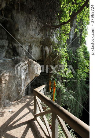 ASIA SOUTHEASTASIA LAOS KHAMMUAN REGION ASIA SOUTHEASTASIA LAOS KHAMMUAN REGION 37968724