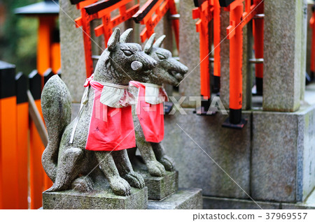 Fox sculpture in Japanese culture Fox sculpture in Japanese culture 37969557