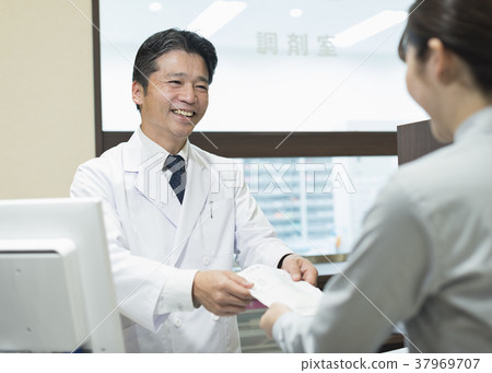 藥房藥劑師 37969707