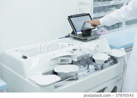 Pharmacy packaging machine Pharmacy packaging machine 37970543