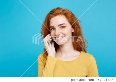 Lifestyle and Technology concept - Portrait of 37971782