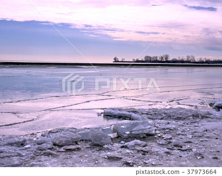 Toronto Lake the winter landscape 2018 Toronto Lake the winter landscape 2018 37973664