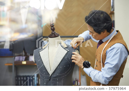Clothing store, fashion designer, korean Clothing store, fashion designer, korean 37975964