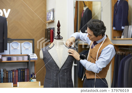 Clothing store, fashion designer, korean 37976019