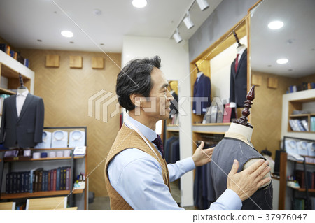 Clothing store, fashion designer, korean 37976047