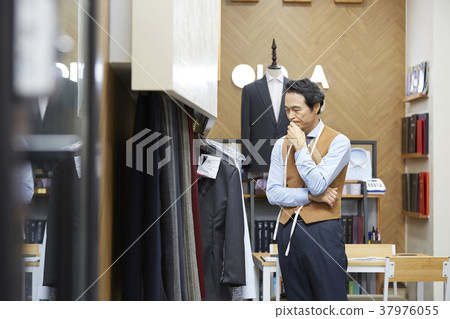 Clothing store, fashion designer, korean 37976055