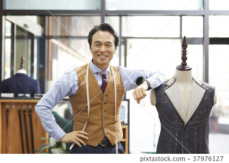 Clothing store, fashion designer, korean Clothing store, fashion designer, korean 37976127