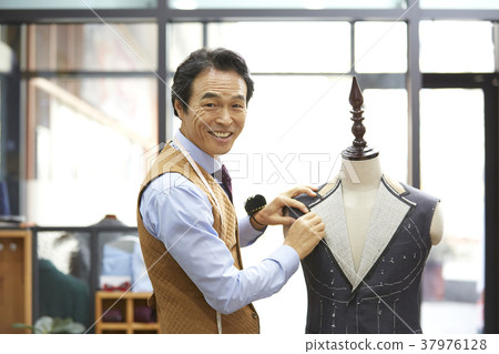 Clothing store, fashion designer, korean 37976128
