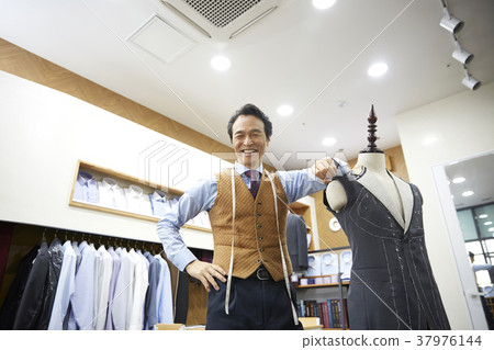 Clothing store, fashion designer, korean Clothing store, fashion designer, korean 37976144