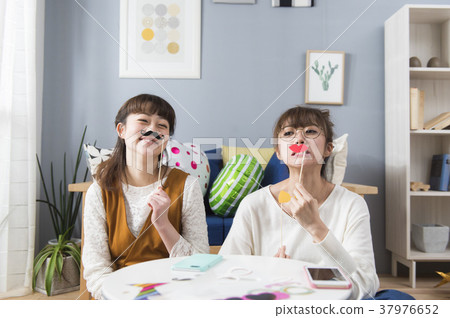 家庭聚會形象 家庭聚會形象 37976652