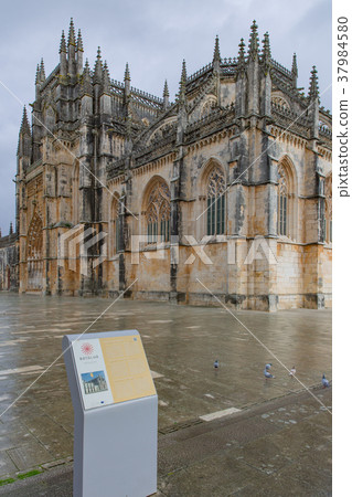 Batalha Monastery 37984580