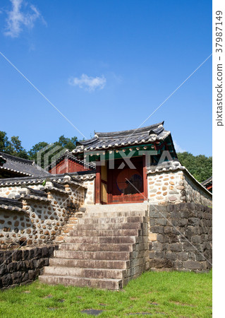 Sungyeonjeon, Yeoncheon-gun, Gyeonggi-do 37987149