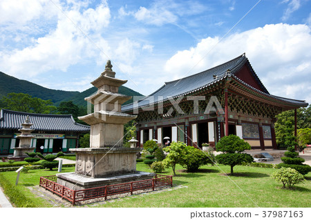 Unmunsa寺Daungbongjeon(寶藏835),Unmunsa三層寶塔(寶藏678),Unmunsa寺,Unmunsan,青島,Gyeongbuk Unmunsa寺Daungbongjeon(寶藏835),Unmunsa三層寶塔(寶藏678),Unmunsa寺,Unmunsan,青島,Gyeongbuk 37987163