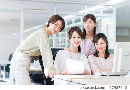 office office 37987640