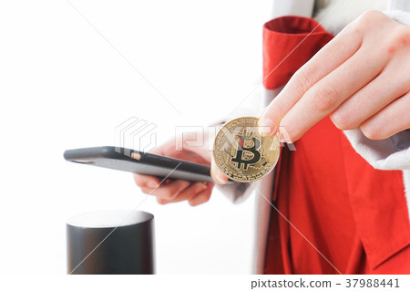 Woman settling in virtual currency Woman settling in virtual currency 37988441