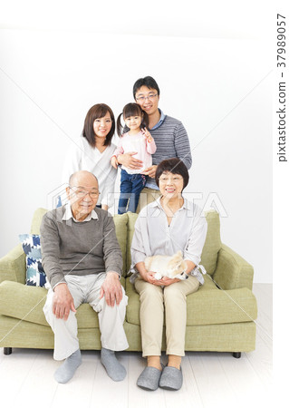 三代家庭組照片圖像 37989057