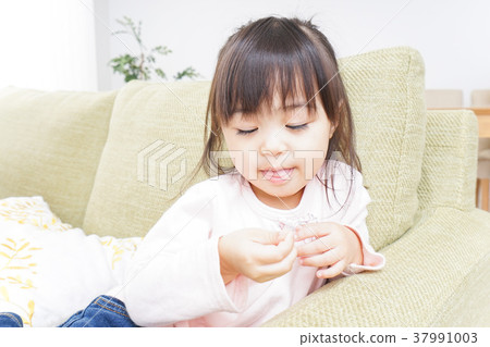 Child playing with grandma Child playing with grandma 37991003