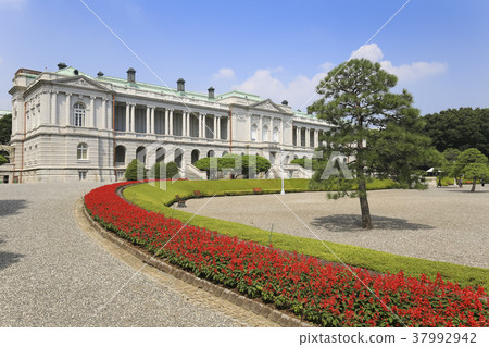 從東京正廳赤坂rikyu主花園一側 從東京正廳赤坂rikyu主花園一側 37992942