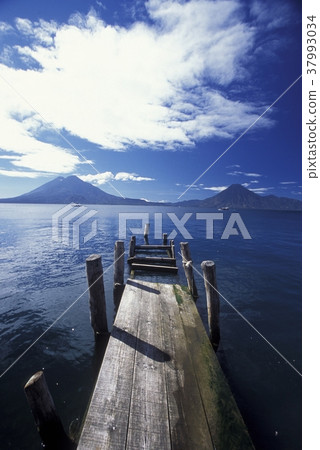 LATIN AMERICA GUATEMALA LAKE ATITLAN LATIN AMERICA GUATEMALA LAKE ATITLAN 37993034