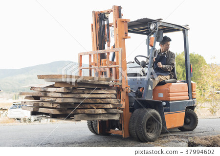 Furniture maker Forklift 37994602