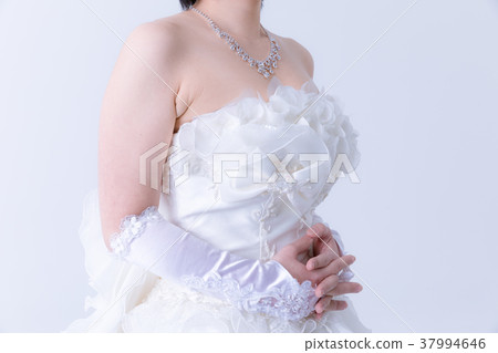 婚紗的女人 婚紗的女人 37994646