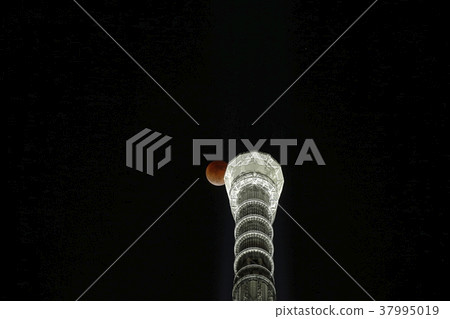 Tokyo Sky Tree and the Total Eclipse (1/31/2018 23:01) Tokyo Sky Tree and the Total Eclipse (1/31/2018 23:01) 37995019