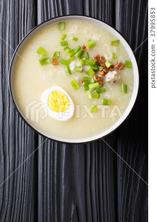 Homemade Asian rice soup with chicken, vegetables 37995853