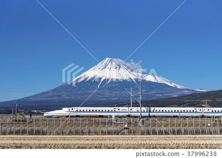 東海道新幹線和富士山 照片素材 圖片 圖庫