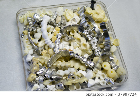 dental bridges close-up dental bridges close-up 37997724