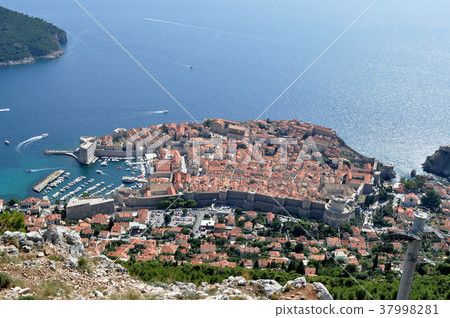 Dubrovnik panoramic view (Croatia) 37998281