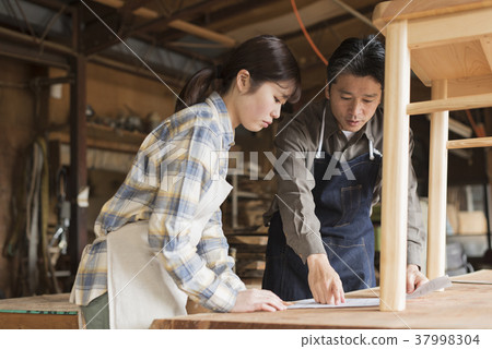 Furniture craftsman Master and brother image workshop 37998304