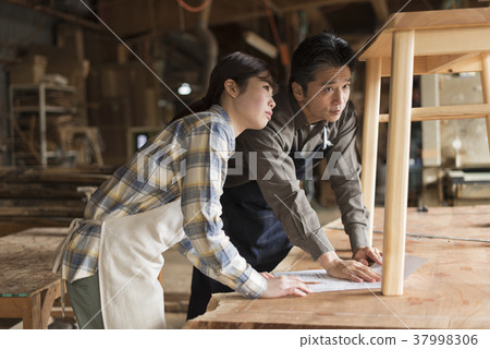 Furniture craftsman Master and brother image workshop 37998306