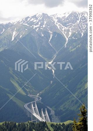 Hakodate Mizo Bridge 1 (China Ili Kazakh Autonomous Prefecture) 37998362