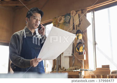 Ordering image of a furniture maker 37998477
