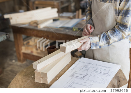 Furniture craftsman Master and brother image workshop 37998656