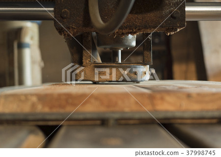 家具製造商車床加工木材 37998745
