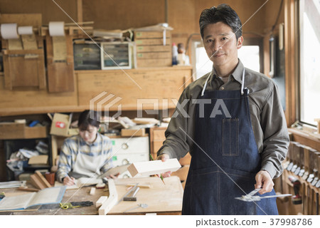 家具工匠大師和兄弟形象工作室 家具工匠大師和兄弟形象工作室 37998786