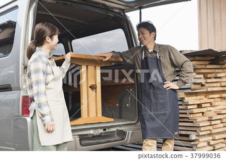 Furniture maker delivery image 37999036