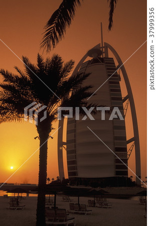 ARABIA EMIRATES DUBAI 37999356