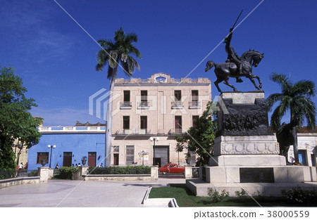 AMERICA CUBA 38000559