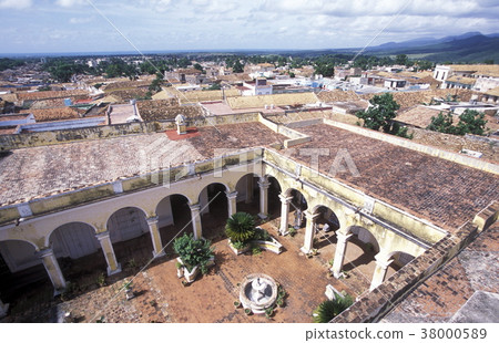 AMERICA CUBA TRINIDAD 38000589