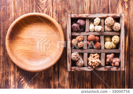Chocolate candy box Chocolate candy box 38000756