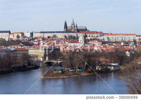 Prague panorama with Vltava River, Prague Castle 38000899